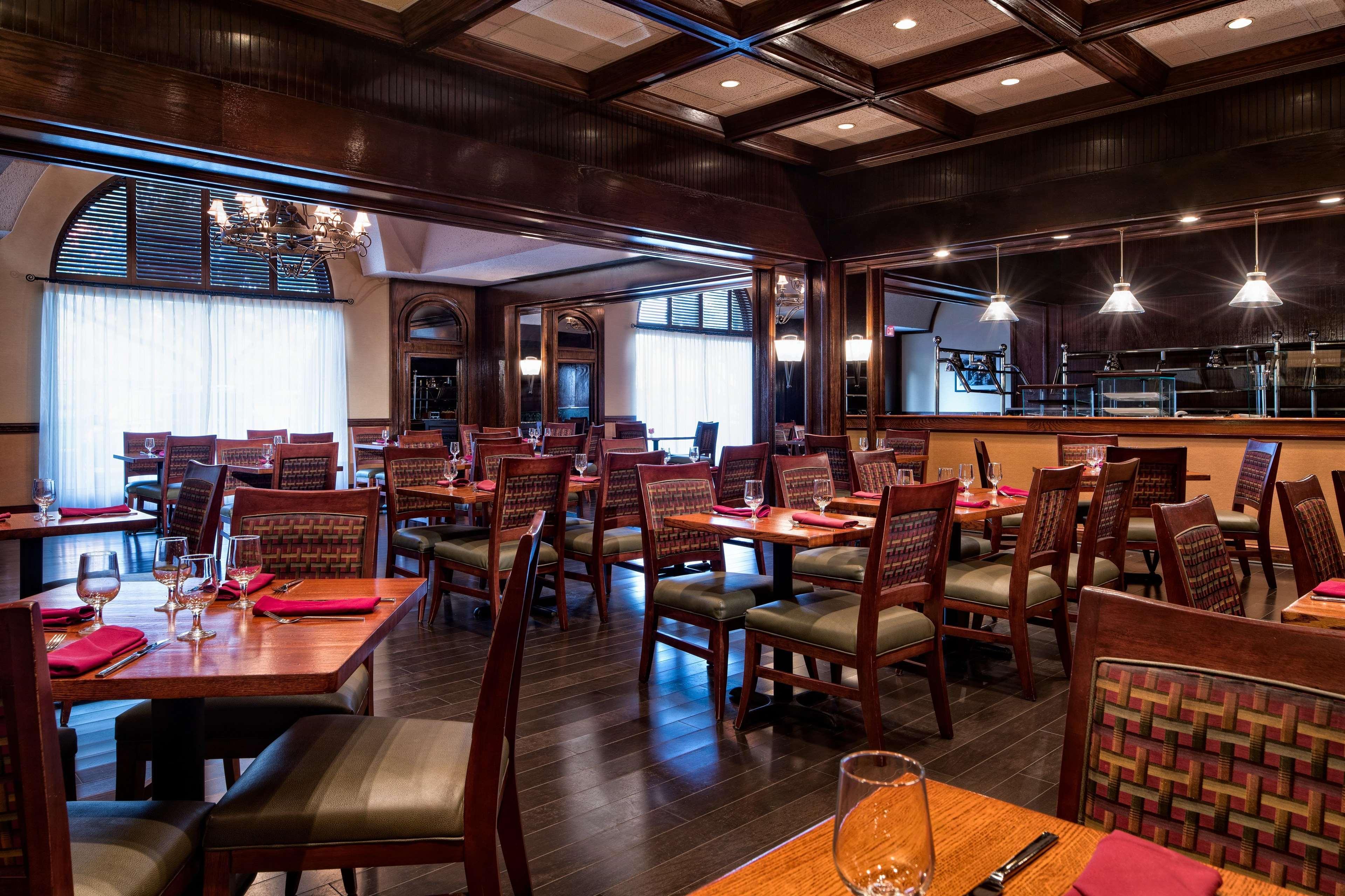 Doubletree By Hilton Airport